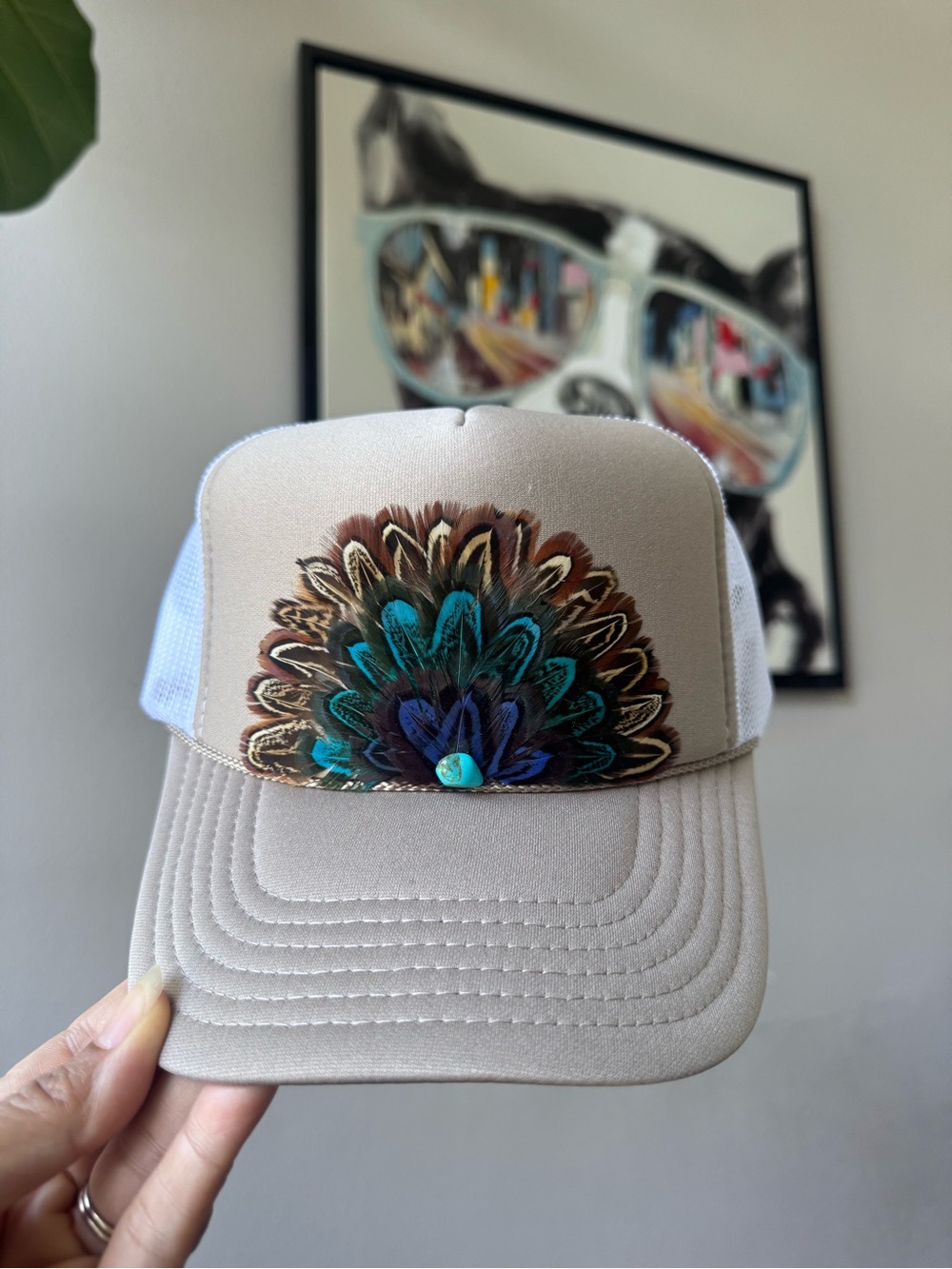 F7 Boho Feather Trucker Hat - Picture 1 of 1
